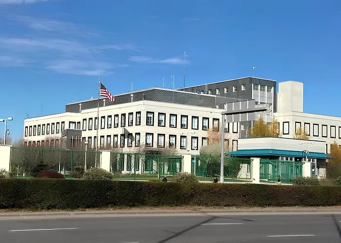 Двухкомнатная Квартира В Центре Астаны, Рядом С Посольством Сша